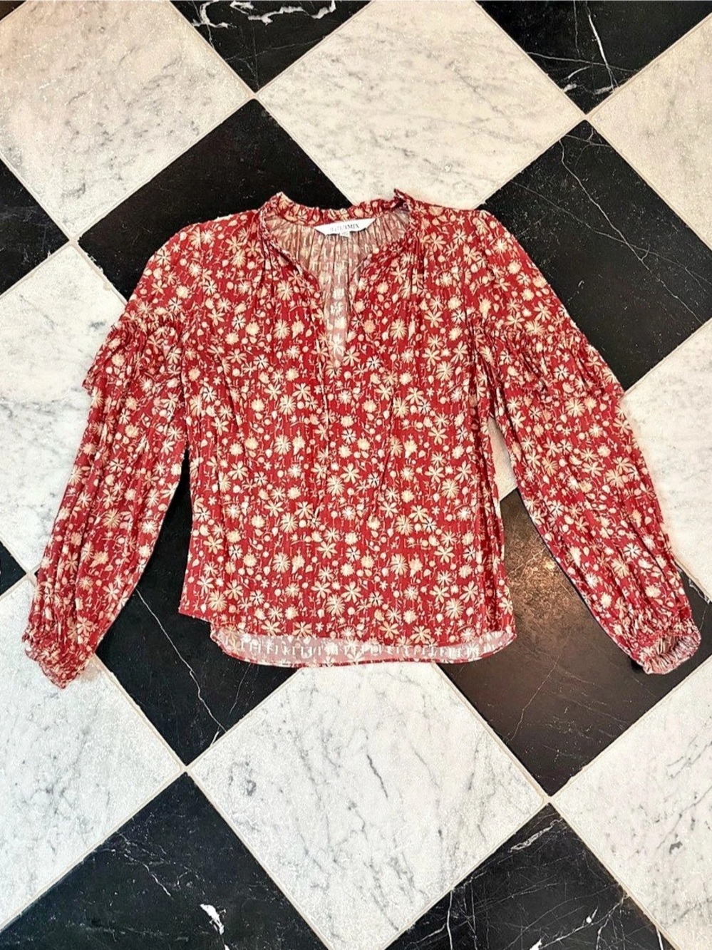 INTERMIX Floral Blouse in Red & White Size P Like New